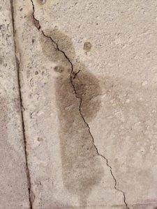 Diagonal crack in foundation